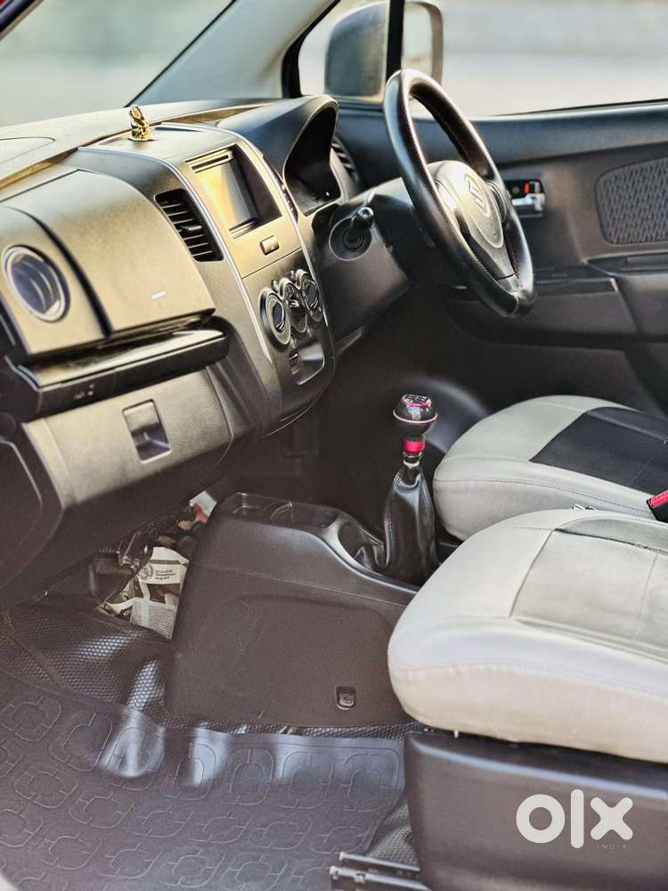 Maruti Suzuki Wagon R Stingray 1.0 Vxi Plus, 2016, Petrol