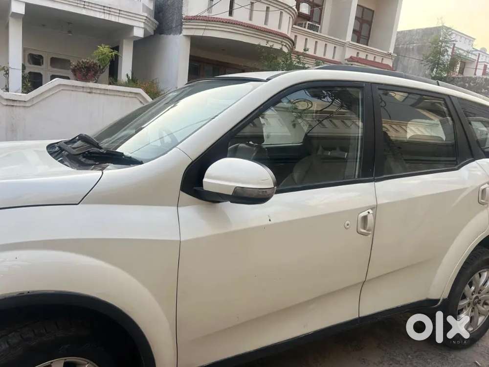 Mahindra Xuv500 Diesel 2016 Second Owner