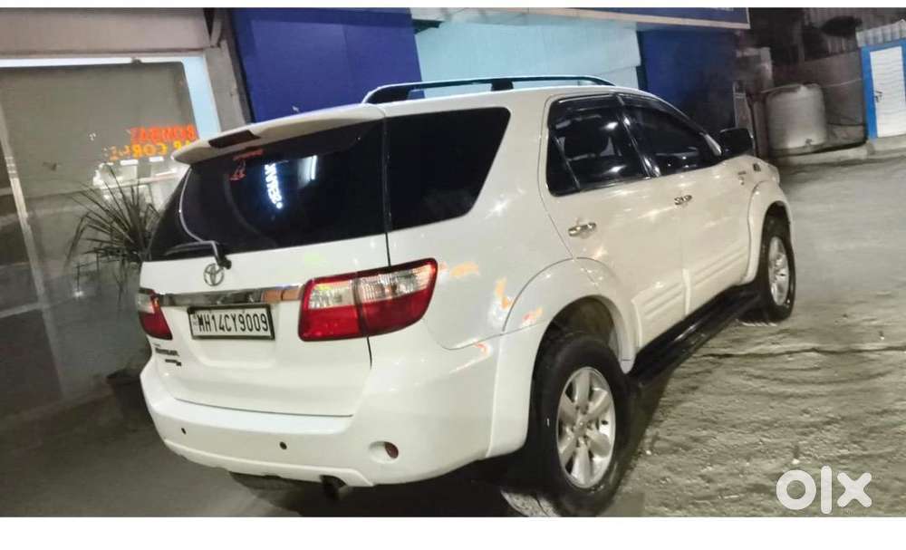 Toyota Fortuner 2011 Diesel 160000 Km Driven