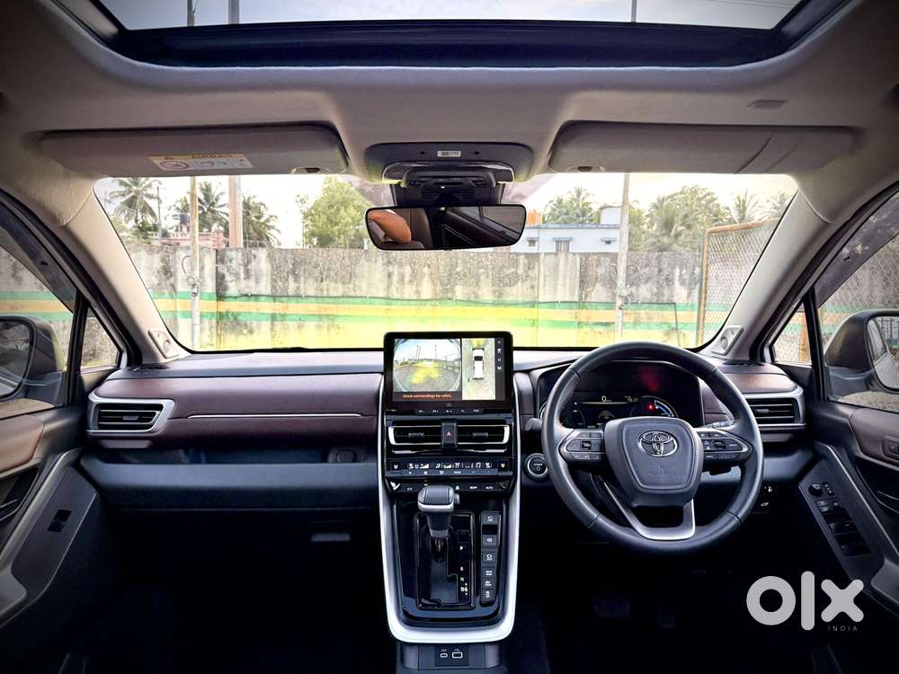 Toyota Innova Hycross 2.0 Zx (o) Hybrid 7 Str, 2025, Petrol