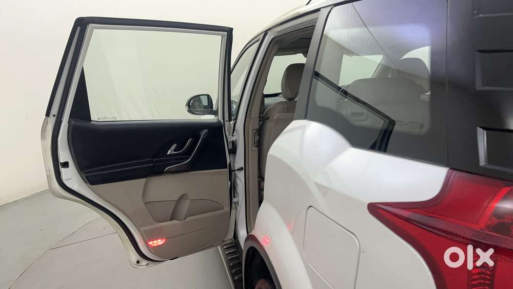 Mahindra Xuv500 W10 At, 2016, Diesel