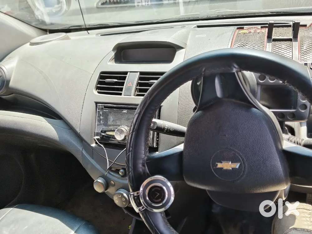 Chevrolet Beat Petrol 2012