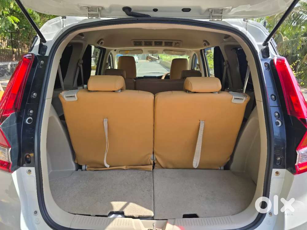 Maruti Suzuki Ertiga Vxi At, 2022, Petrol
