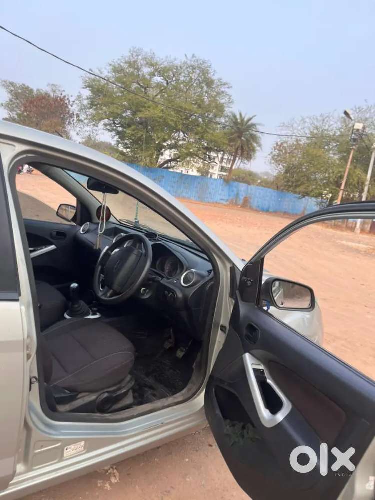Ford Figo 1.2 Plus 2012