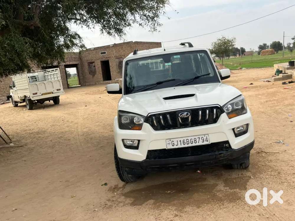 Mahindra Scorpio 
 2015