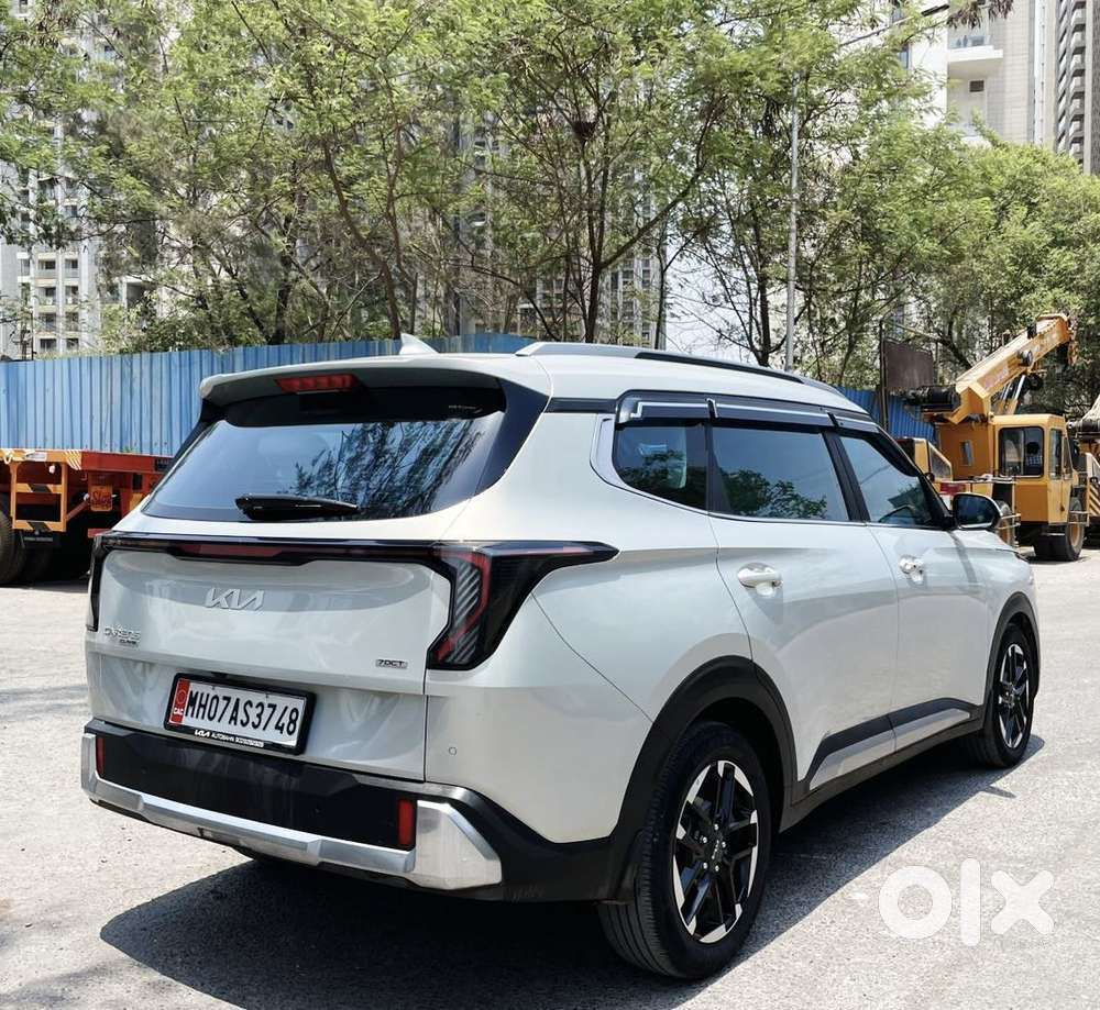 Kia Carens Clavis, 2025, Petrol