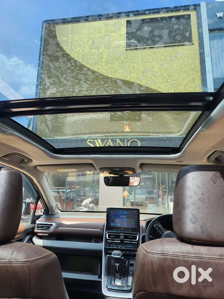 Toyota Innova Hycross 2.0 Zx Hybrid 7 Str, 2025, Petrol