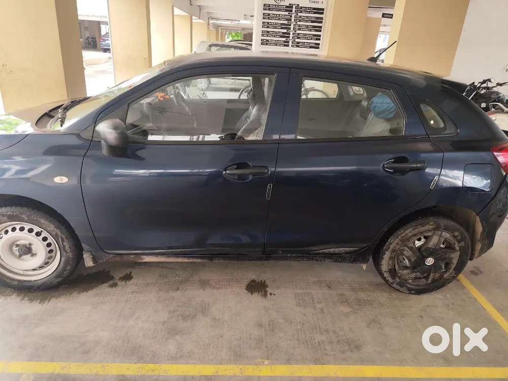 Two Original Keys, Touchscreen Display, Reverse Camera 
Reverse Sensor