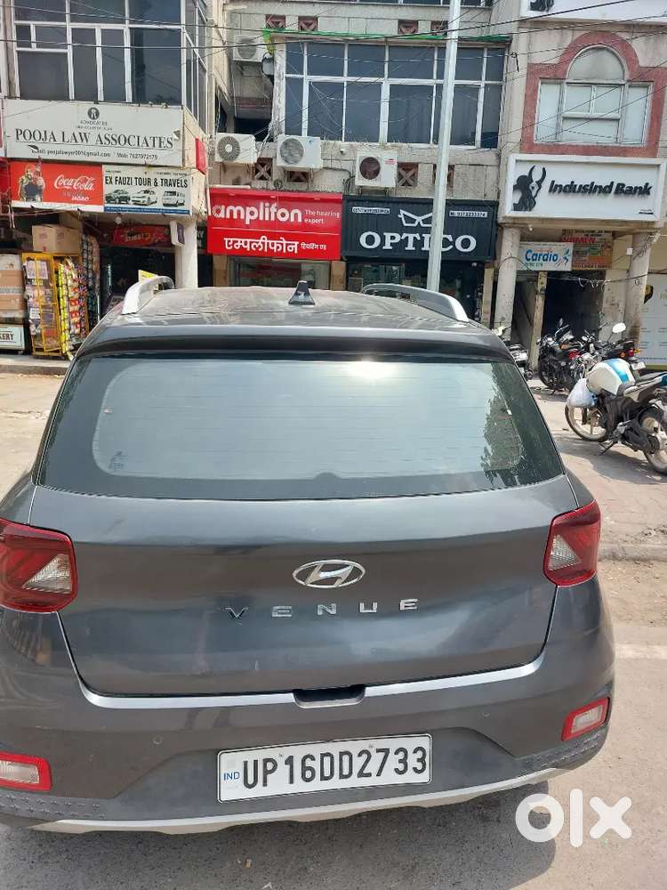 Hyundai Venue 2022 Petrol 39300 Km Driven For Sale