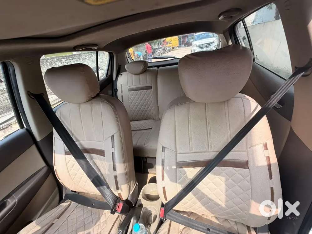 Hyundai I20 Asta 2010 With Sunroof Good Condition