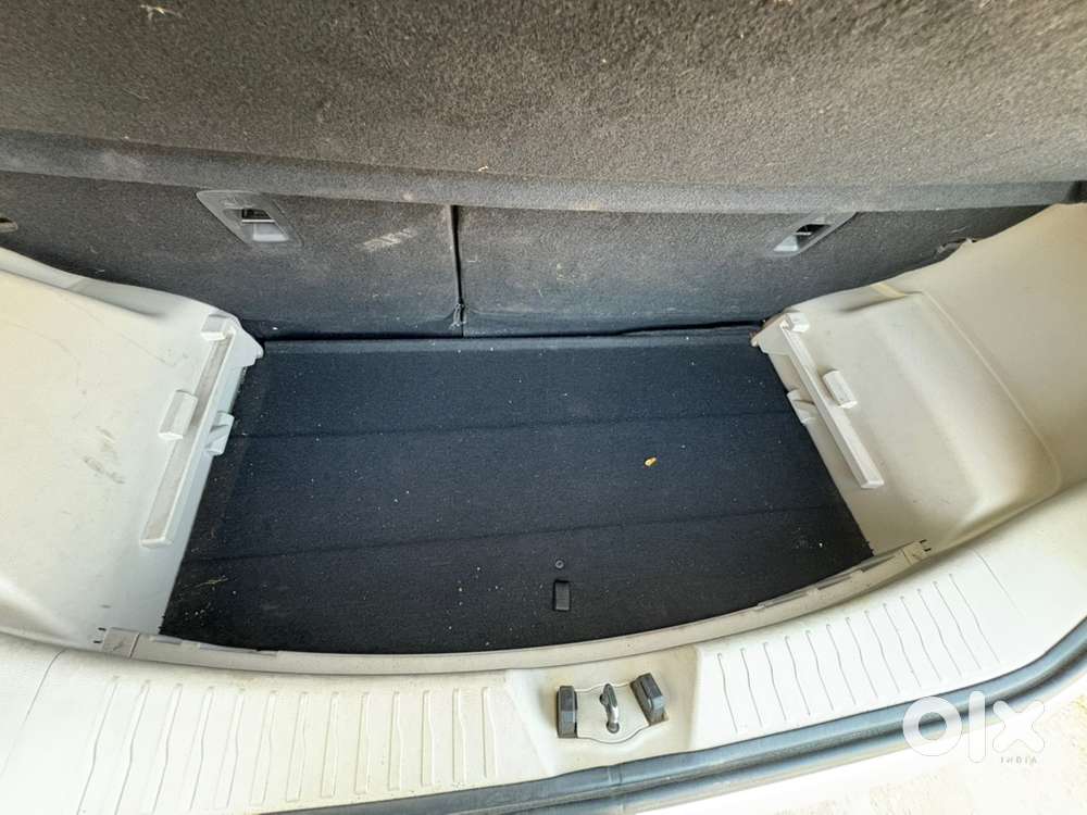 Mahindra Xuv300 2021 Diesel Well Maintained