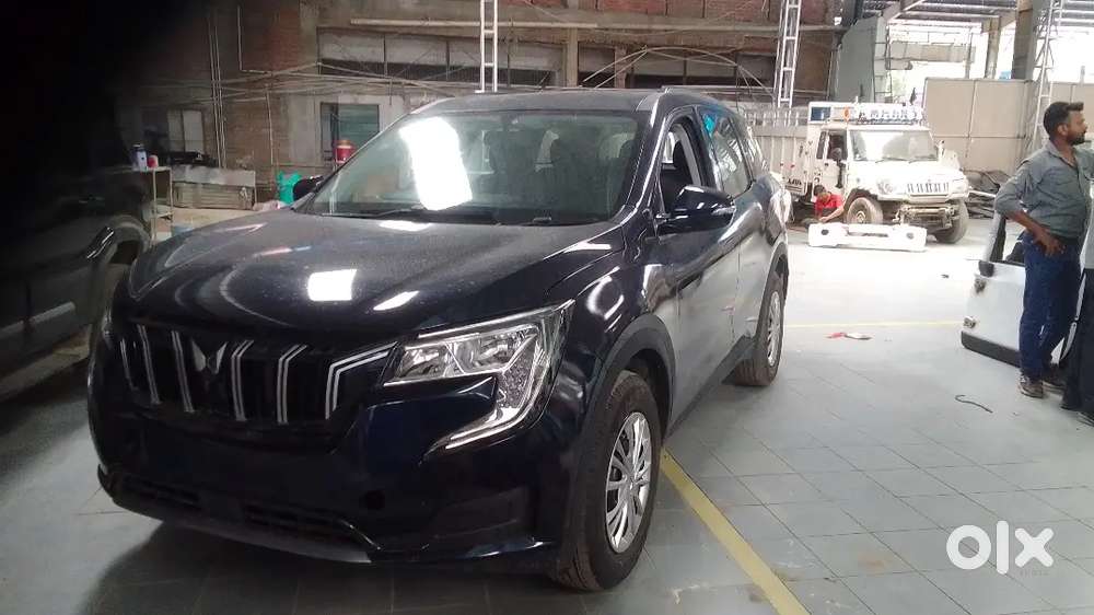 Mahindra Xuv700 Petrol 2025