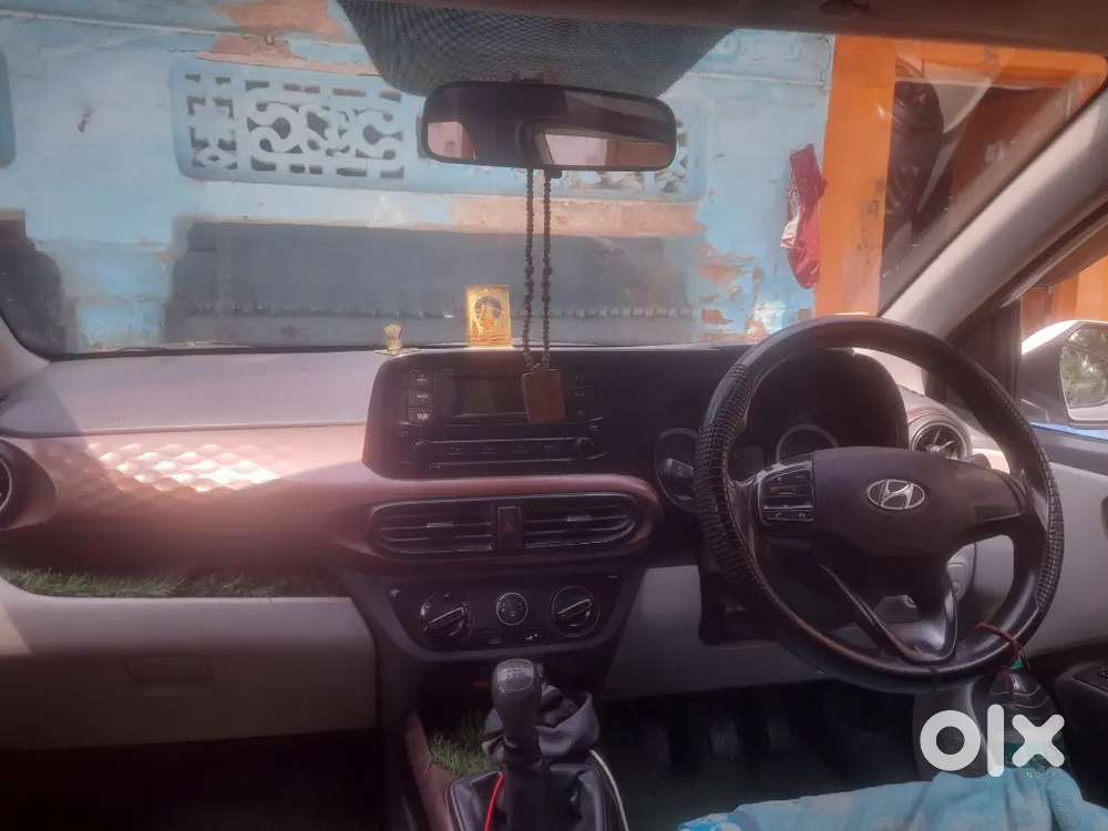 Hyundai Aura 2021 Variant