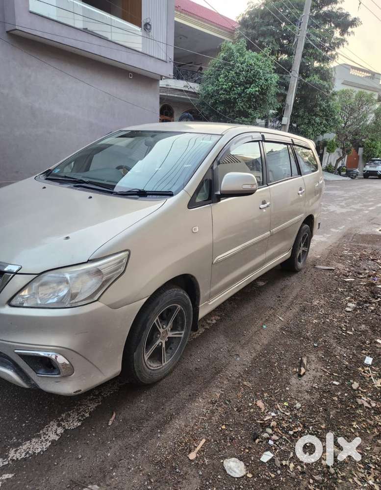 Toyota Innova 2.5 V 7 Str, 2013, Diesel