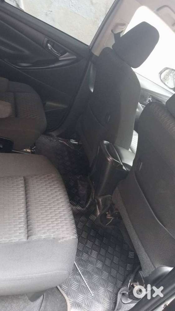 Toyota Innova Crysta Touring Sport 2.7 Mt, 2022, Petrol