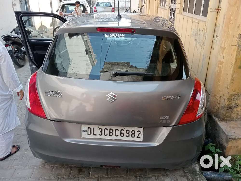 Maruti Suzuki Swift 2012 Petrol 104000 Km Driven