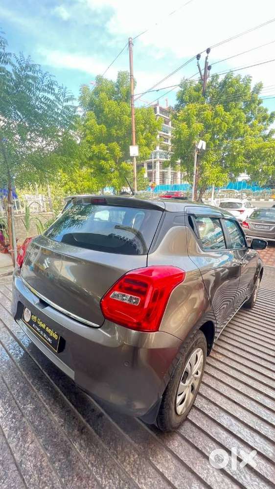 Maruti Suzuki Swift Vxi + Manual, 2022, Petrol