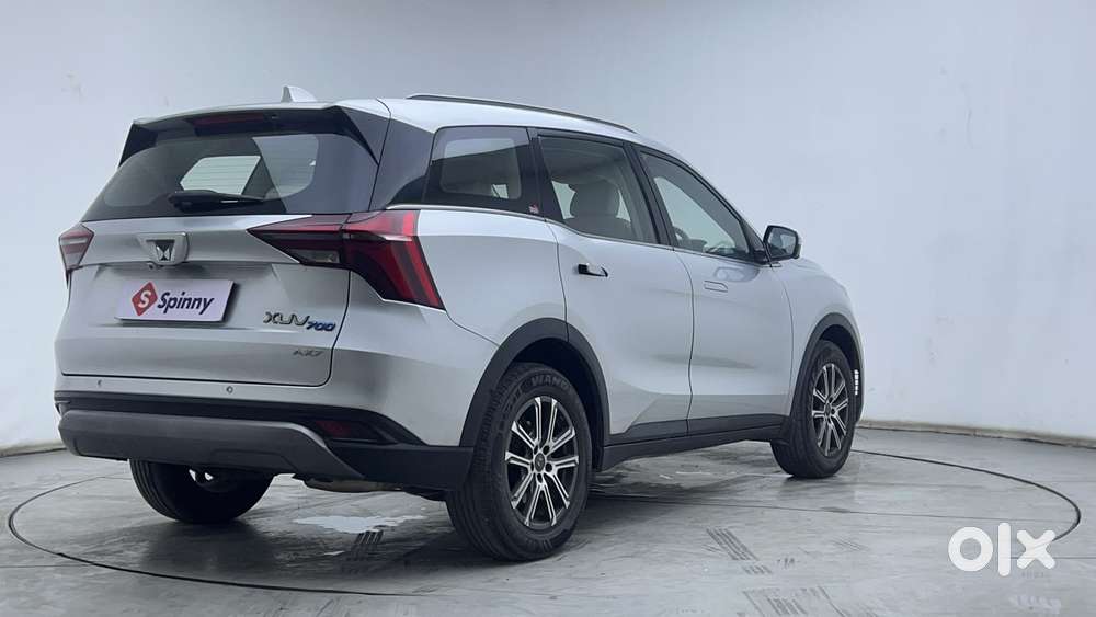 Mahindra Xuv700 2.0 Ax 7 Petrol Mt Str, 2021, Petrol