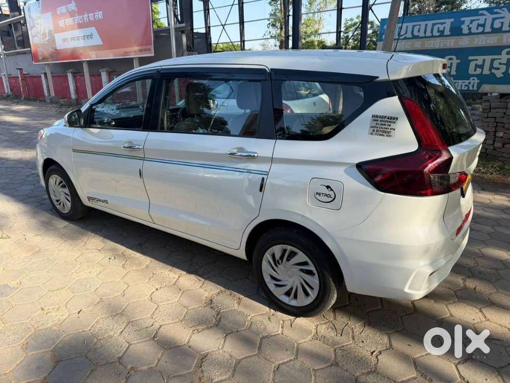 Maruti Suzuki Ertiga 2022-2023 Vxi Cng, 2022, Cng & Hybrids