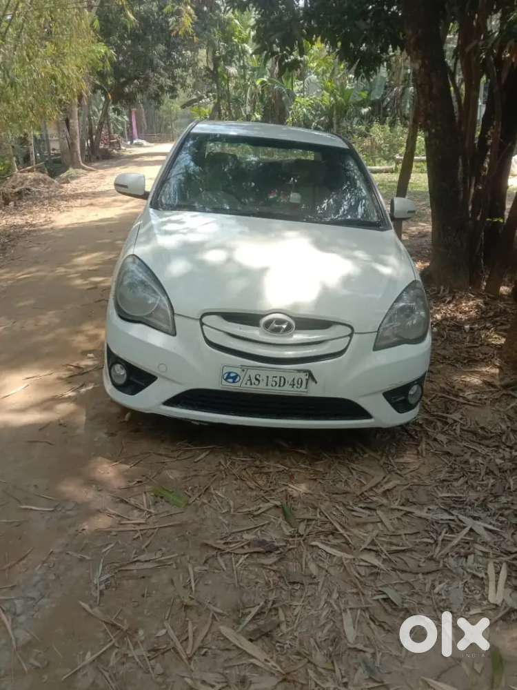 Hyundai Verna Petrol 2010