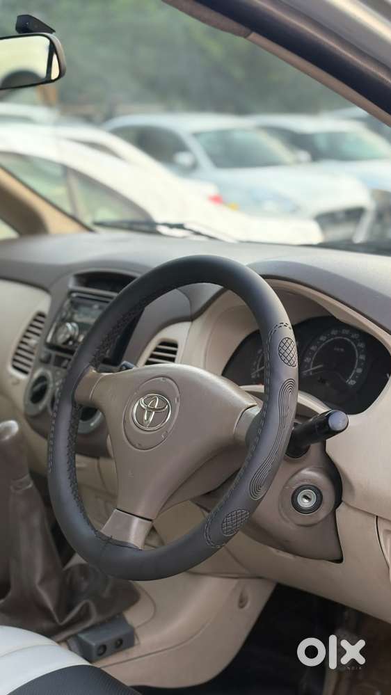 Toyota Innova 2.0 Gx (petrol) 8 Seater Bs Iv, 2006, Diesel