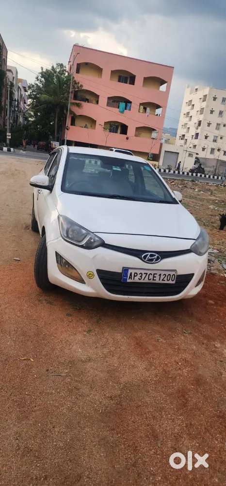 Hyundai I20 2014 Diesel 122000 Km Driven