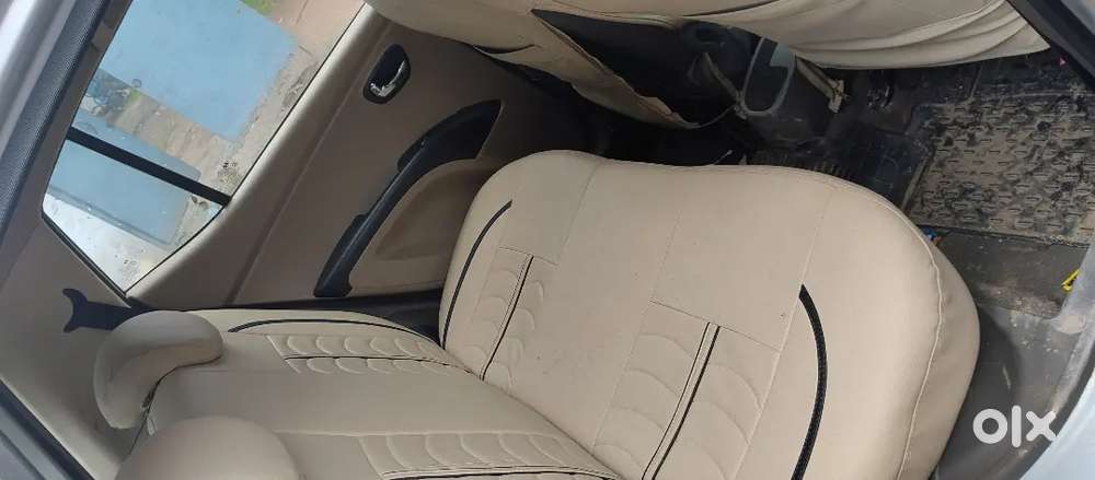 Hyundai I10 2012 Petrol 70000 Km Driven