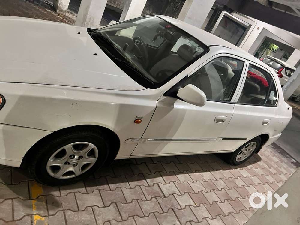 Hyundai Accent Petrol 2012