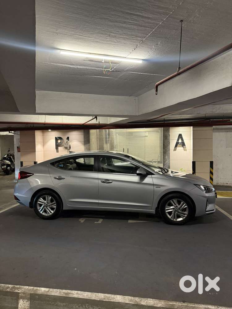 Hyundai Elantra Facelift, 2020, Petrol