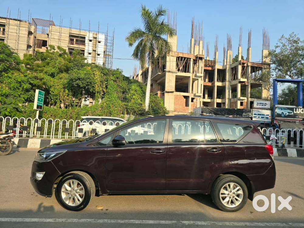 Toyota Innova Crysta