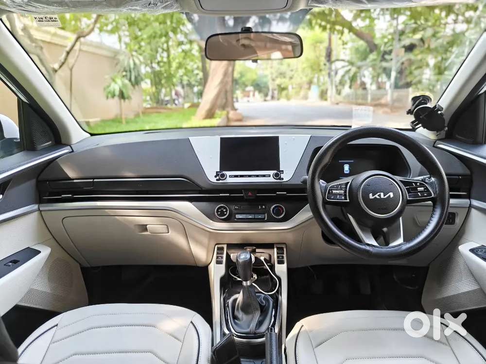 Kia Carens 2023