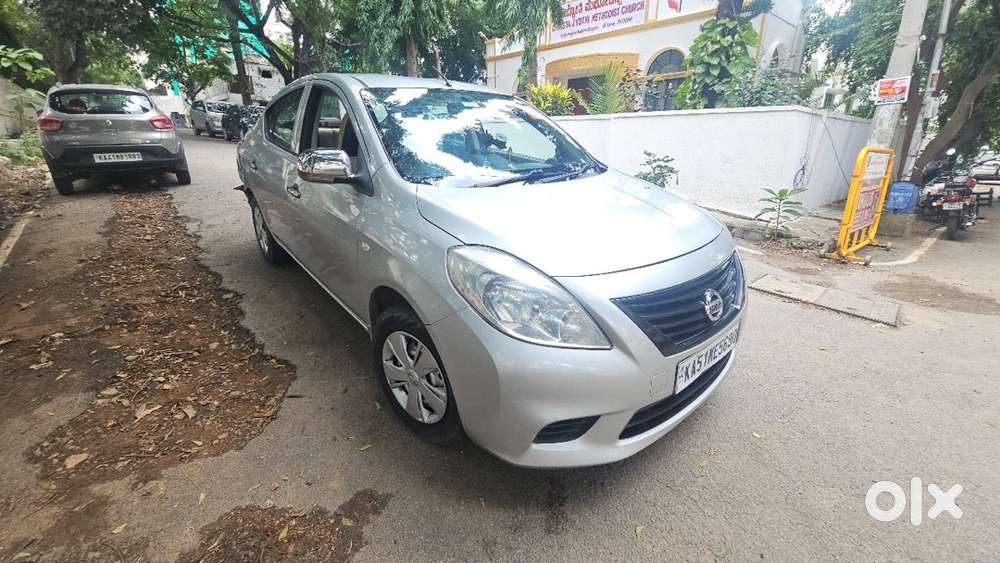 Nissan Sunny 2013 Petrol