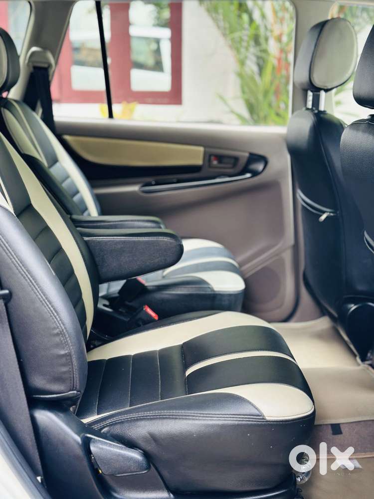 Toyota Innova 2.5 Gx 7 Seater Limited Edition, 2016, Diesel