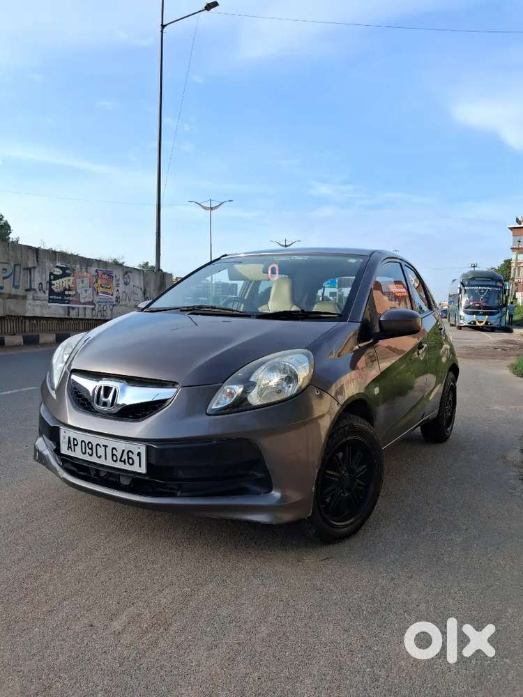 Honda Brio 2013 Petrol 76000 Km Driven