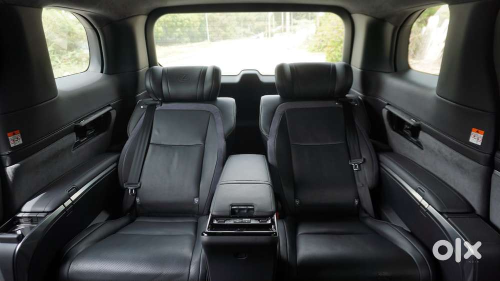 Lexus Lm 350h 4 Str Ultra Luxury, 2024, Petrol
