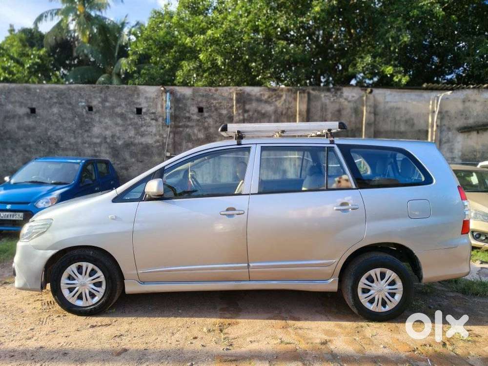 Toyota Innova 2.5 G (diesel) 8 Seater, 2016, Diesel