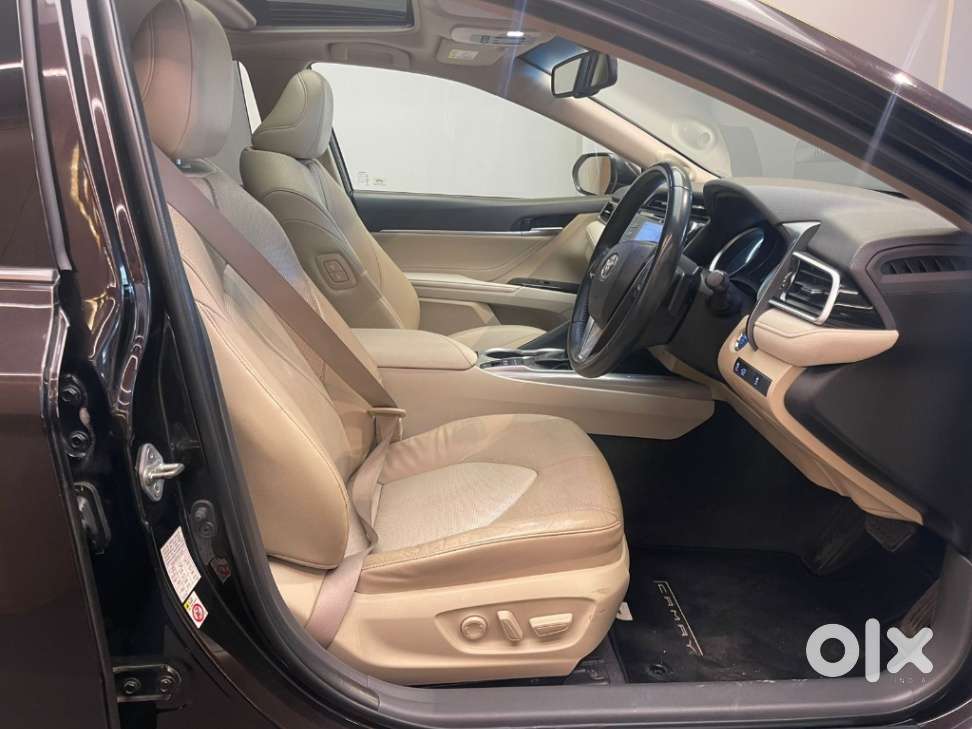 Toyota Camry Hybrid, 2019, Petrol