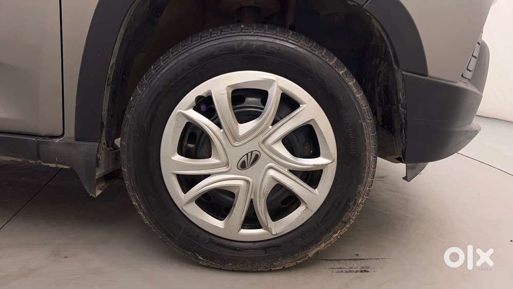 Mahindra Kuv 100 Mfalcon G80 K4, 2017, Petrol