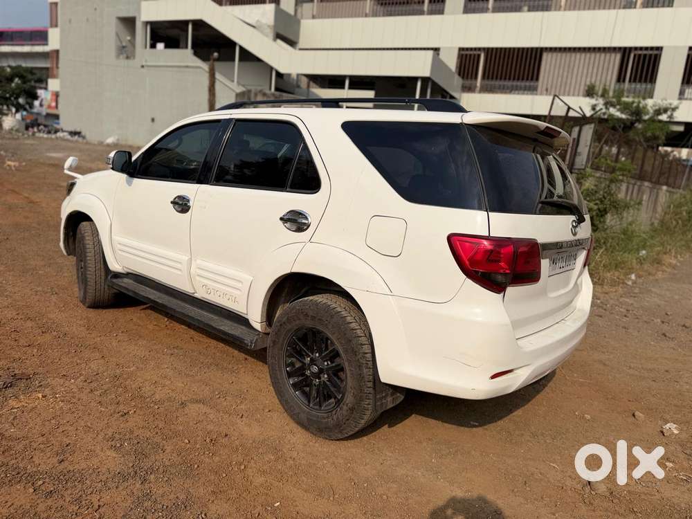 Toyota Fortuner 4x2 Manual, 2014, Diesel