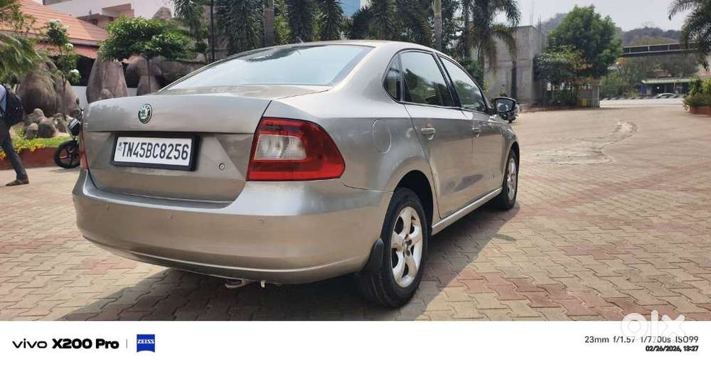 Skoda Rapid Elegance 1.6 Tdi Cr Manual, 2012, Diesel