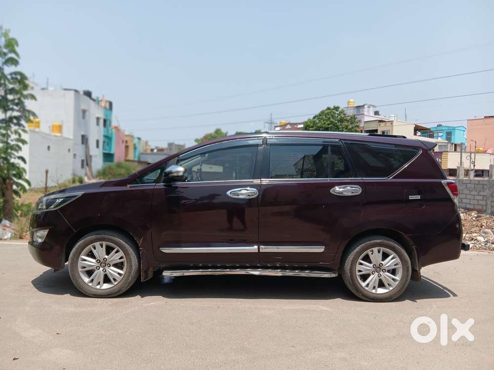 Toyota Innova Crysta 2.8z Automatic, 2016, Diesel