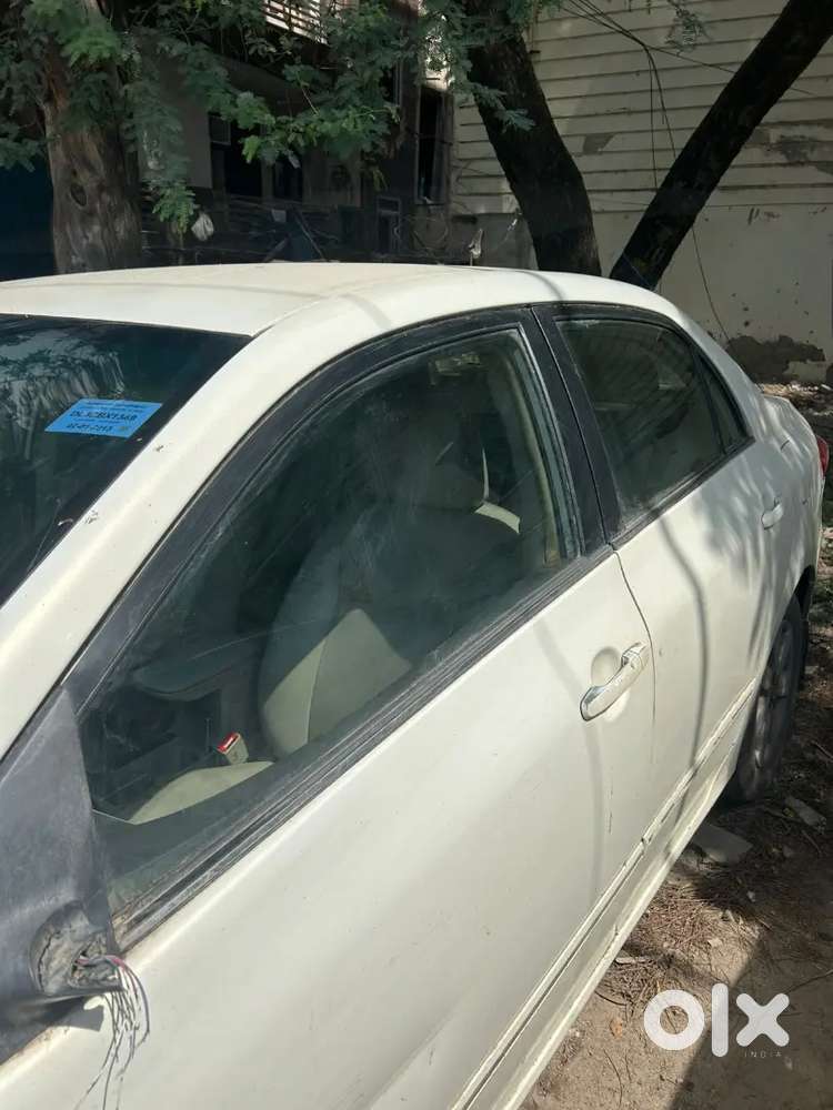 Toyota Corolla Altis 2013
