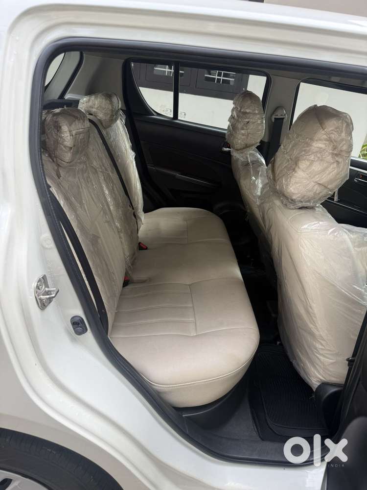 Maruti Suzuki Swift Vxi Abs Bsiv, 2017, Petrol
