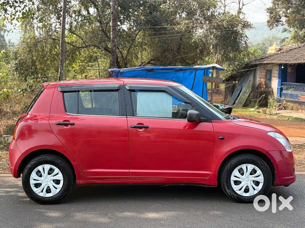 Swift Petrol Maruti 2006
