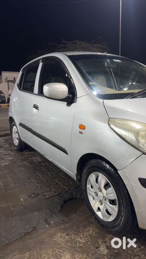 Hyundai I10 Sportz 2011