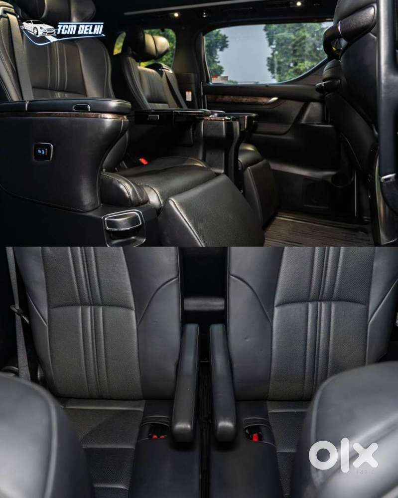Toyota Vellfire 2.5 Executive Lounge, 2022, Petrol