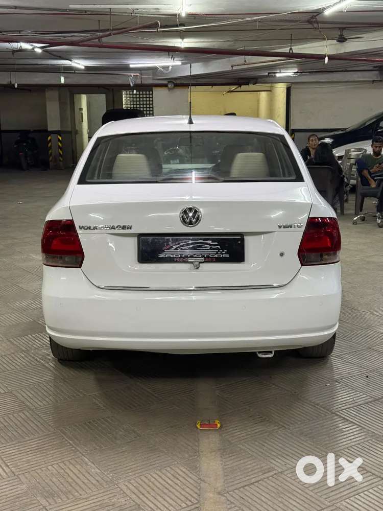 Volkswagen Vento Highline 2013 Petrol+cng