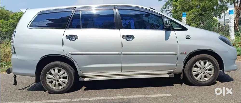 Toyota Innova 2011 Diesel 148900 Km Driven
