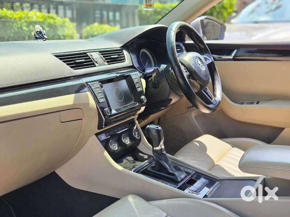 Skoda Superb 2.0 L&k Tsi At, 2016, Petrol