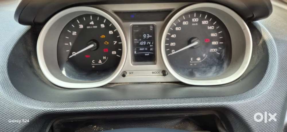Tata Tiago Xz, 2017, Petrol